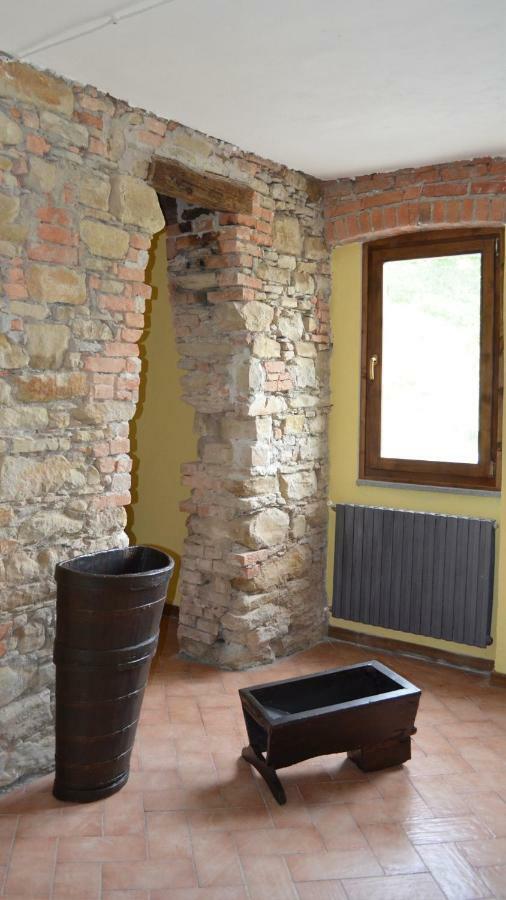 Agriturismo "Veritas" Bed & Wine Casaleggio Boiro المظهر الخارجي الصورة