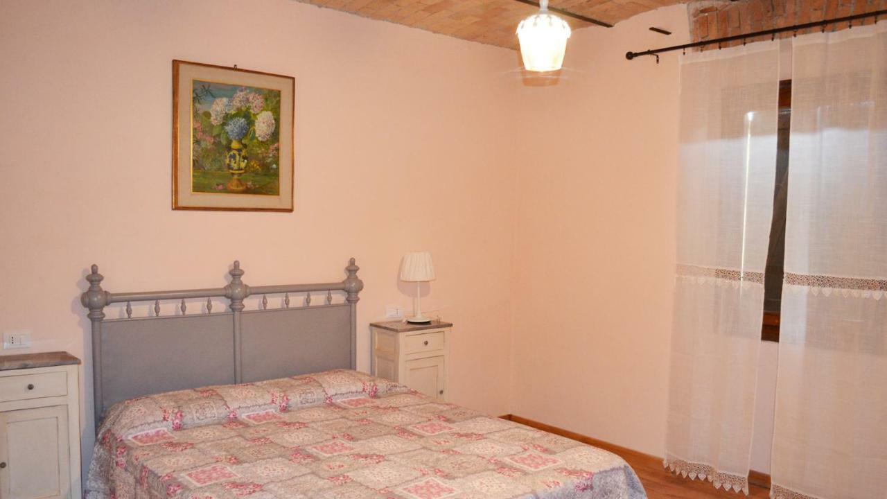 Agriturismo "Veritas" Bed & Wine Casaleggio Boiro المظهر الخارجي الصورة