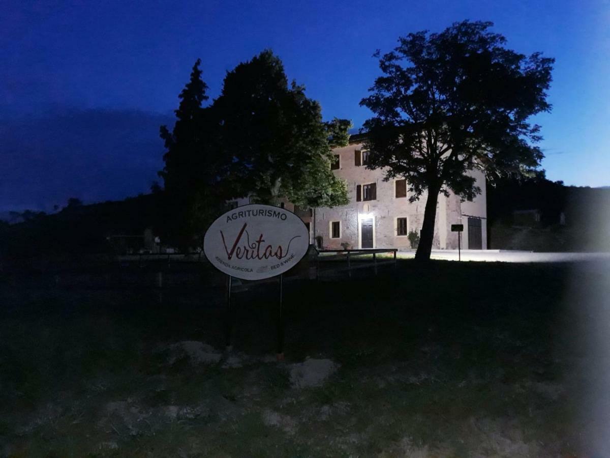 Agriturismo "Veritas" Bed & Wine Casaleggio Boiro المظهر الخارجي الصورة